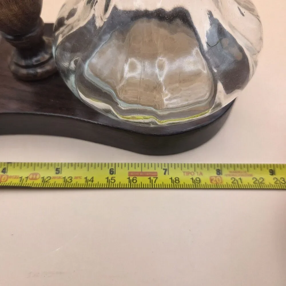 Unbranded glass oil